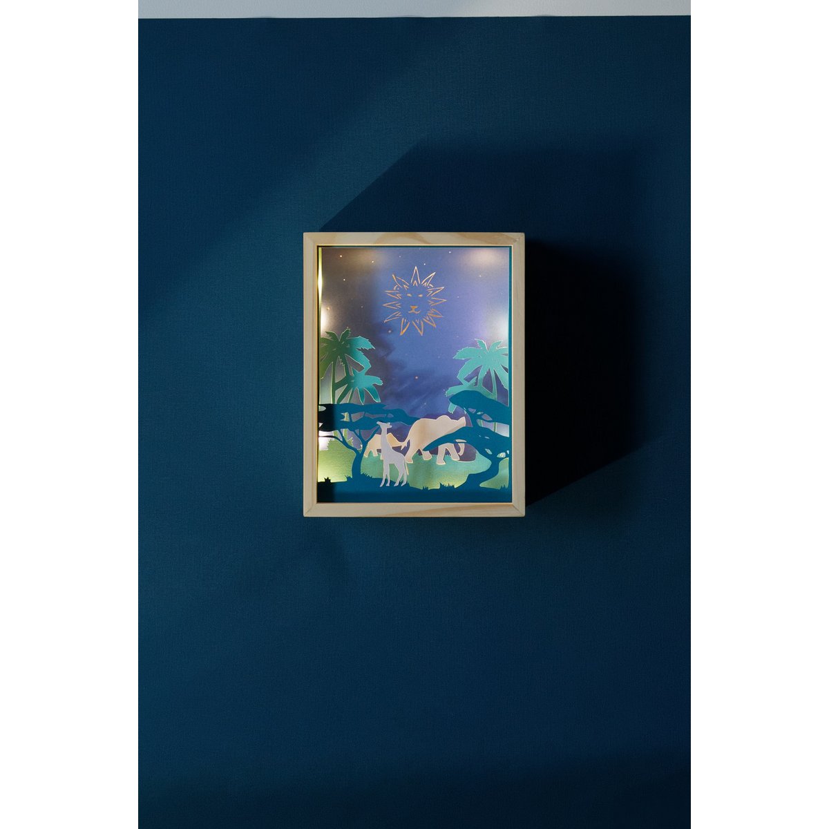 lion light frame