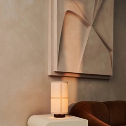 Sakura Dunkelbraune Tischlampe | Leinenmix-Schatten und stilvolle Beleuchtung
