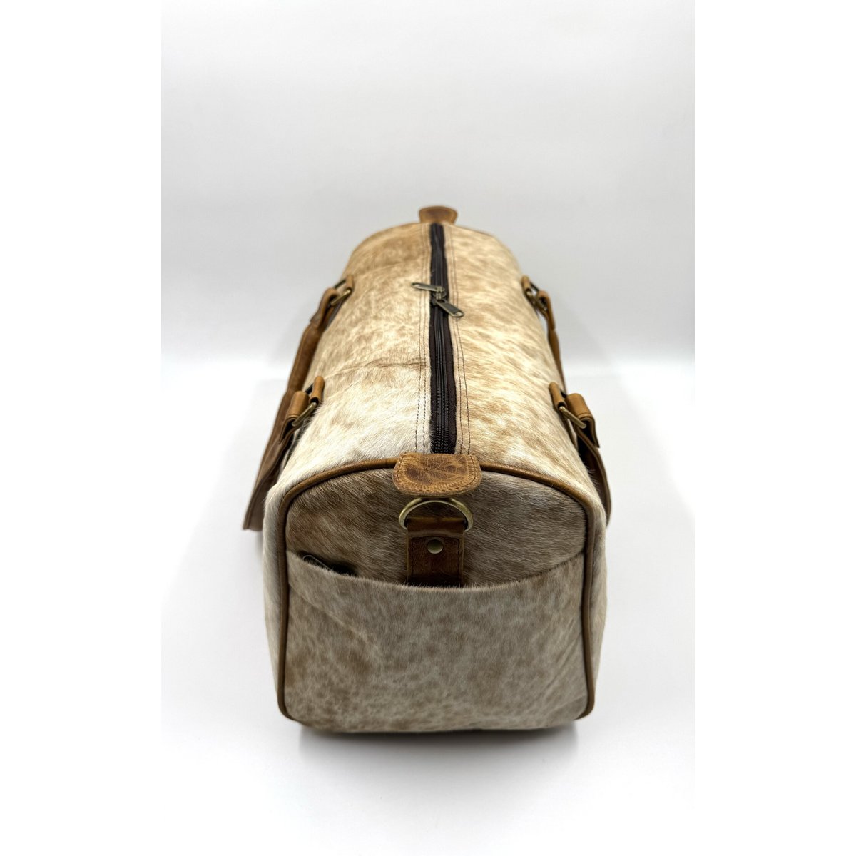 Handmade Leather & Natural Fur Travel Bag – Artisan 46cm “Apex” Duffle & Unique Unisex Weekender