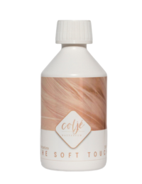 Soft Touch 250ml laundry perfume with a clean, fresh fragrance for the laundry. Made with natural ingredients, this perfume leaves clothes with a long-lasting, pleasant scent.