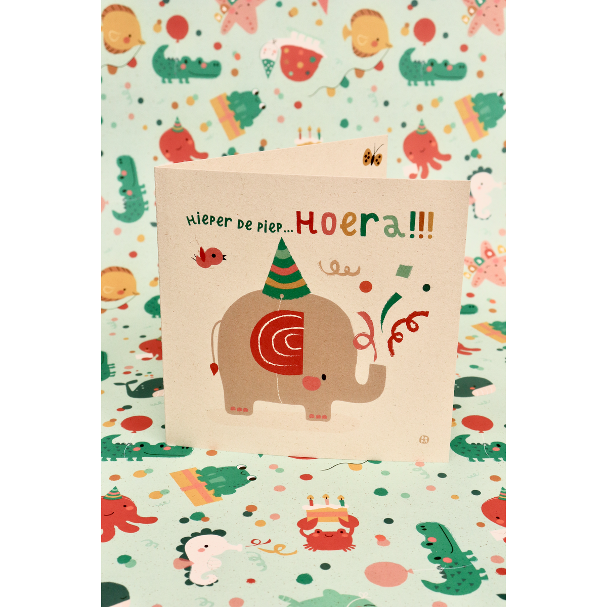 Gevouwen kaart - Hoera Olifant