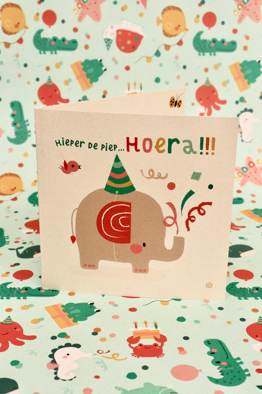 Gevouwen kaart - Hoera Olifant