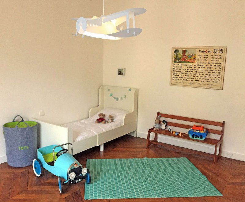 WHITE AIRPLANE CHILDREN'S HANGING LAMP