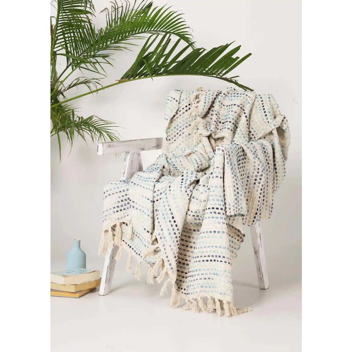 Plaid au crochet rayé beige clair avec franges – 120x180 cm par Urbane Hide