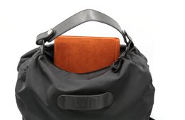 Tia Medium Pouch Sort