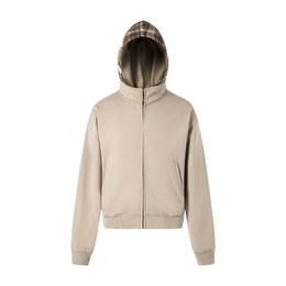 Vêtements raffinés – en tissu respirant avec des détails raffinés