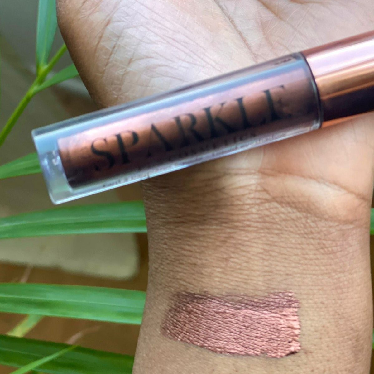 „Sparkle“ Veganer Flüssig-Lidschatten – BRONZE