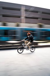 The Cruzaa Pedal-assist Bluetooth Electric Bike Gun Metal Grey