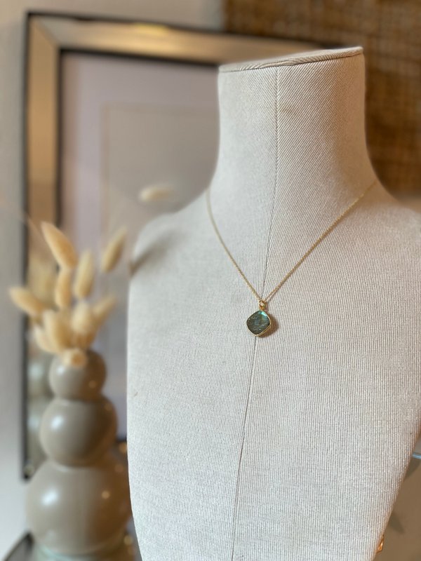Gem Candy | Labradorite necklace