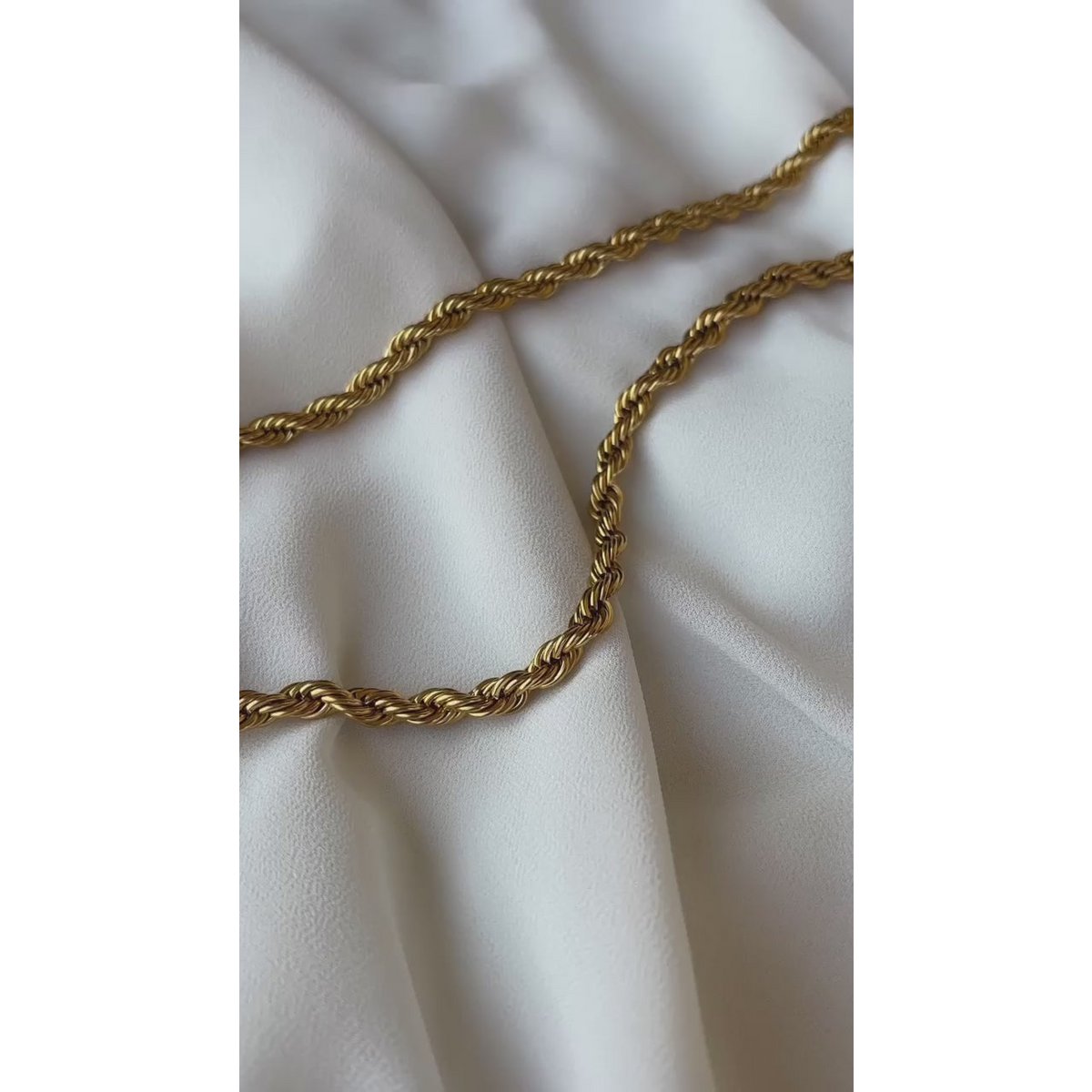 GOLDEN EMBRACE - Vergulde stalen dubbele ketting
