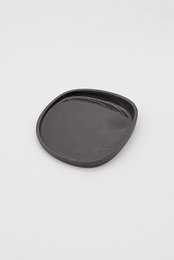 Oval-shaped pastry plate in various colors including sand, black, sea, ocean, lime, blossom, and cherry.