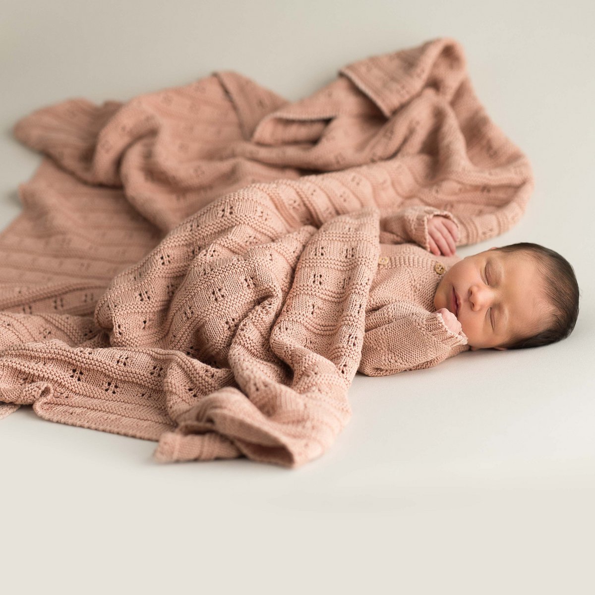 Baby blanket  openwork pink
