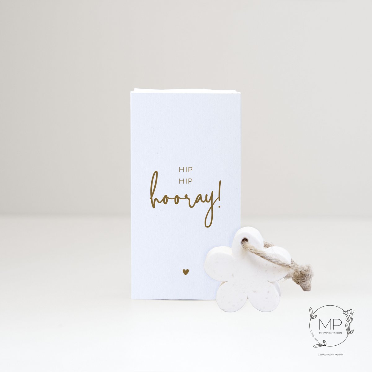 Little gift box Hip hip hooray