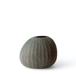 Organic vase, smoke