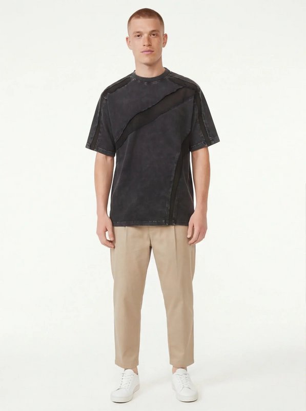 Dynamic T-Shirt – from Ultra-Soft Material with Streetwear Attitude