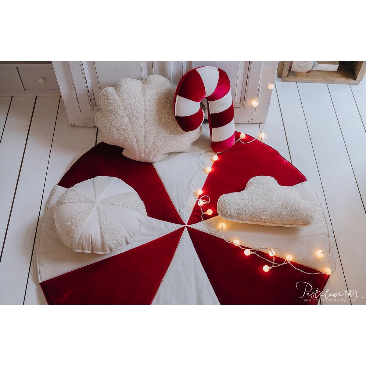 Fluffy Boucle Cloud Pillow "White teddy"