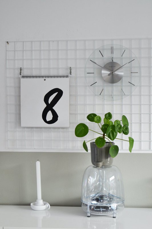 Wall clock - 26 cm - Aluminum - Glass - 'Stripe'