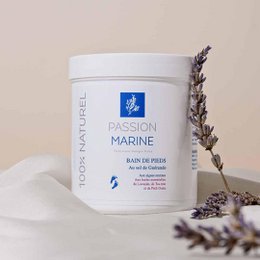 FOOT BATH WITH GUERANDE SALT WITH SEA ALGAE AND ESSENTIAL OILS OF PETIT GRAIN, LAVENDER AND TEA TREE 200G