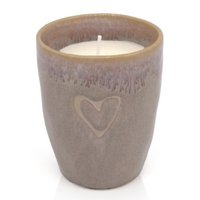 Stoneware candle in the “Heart” cup sand