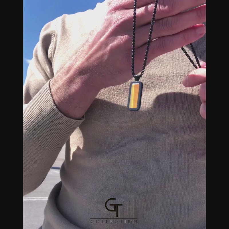 Collar de acero inoxidable negro para hombres con colgante de tigre rectangular