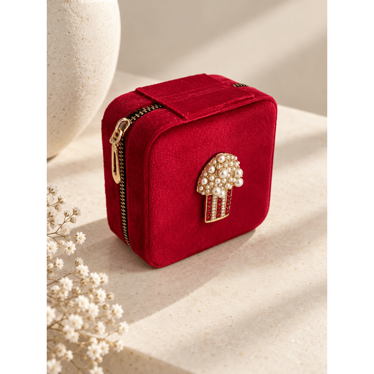 Popcorn - Velvet Jewelery Box with Jewel Brooch