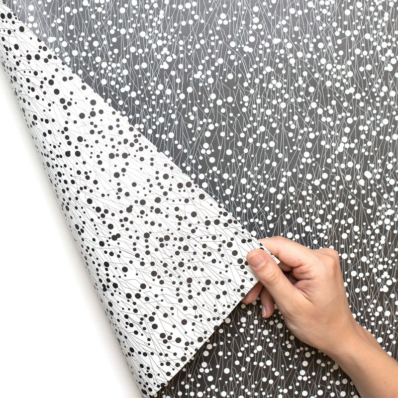 Papel de envoltura blanca negra floral, empaquetado perfectamente para regalos para hombres o como papel para boda para bodas