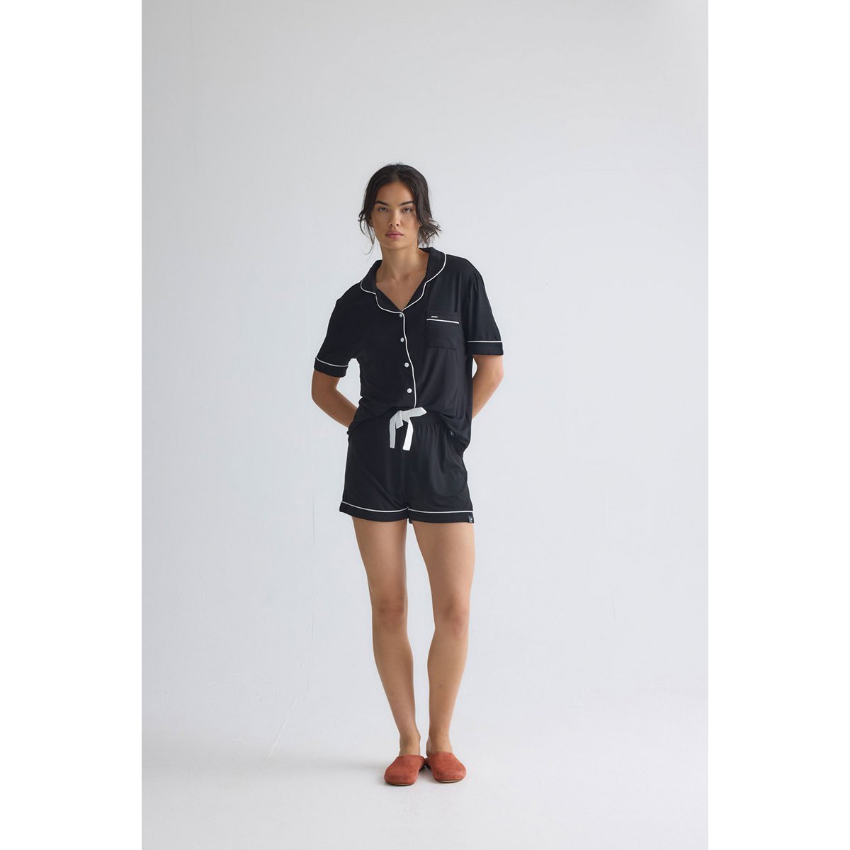 Bambus-Hemd-Shorts-Set in Schwarz