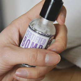Gecertificeerde Bomb-dagcrème / hennepserum
