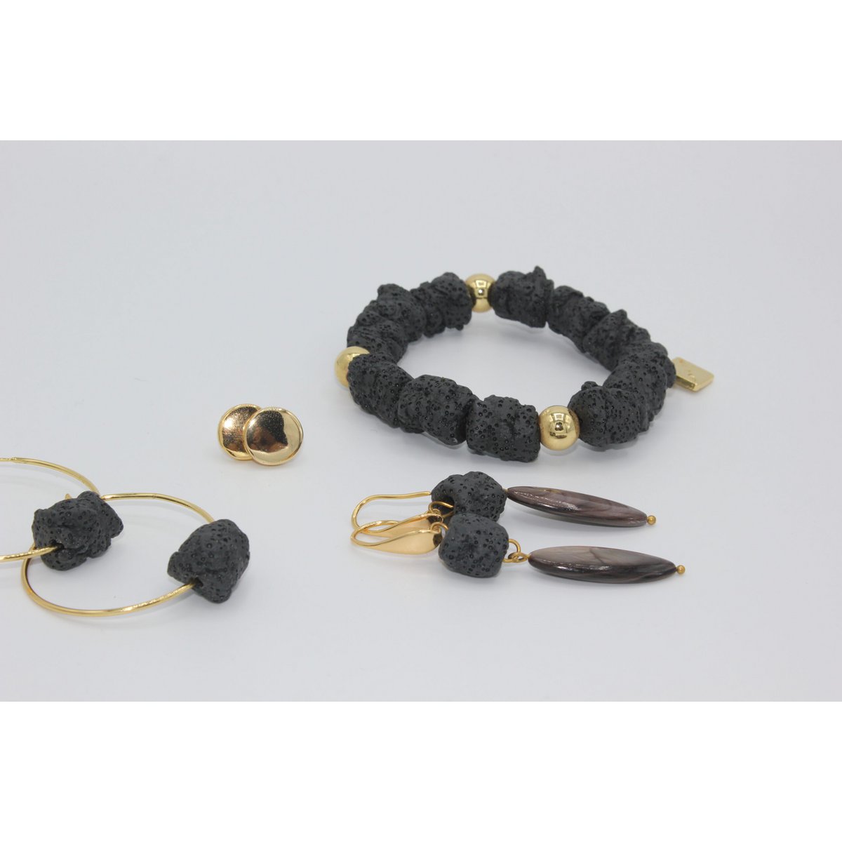 Natal Lava Bracelet
