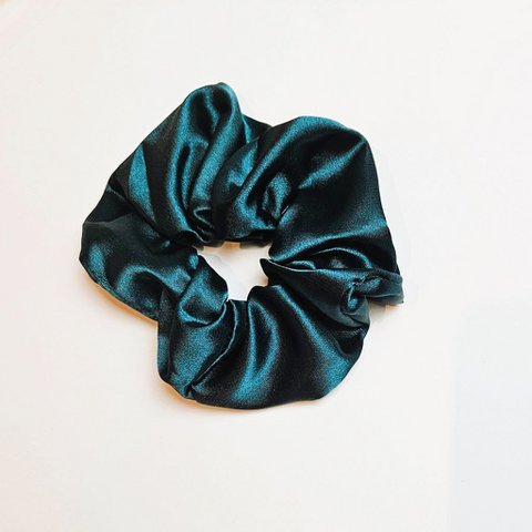 Scrunchie Satin dunkelgrün