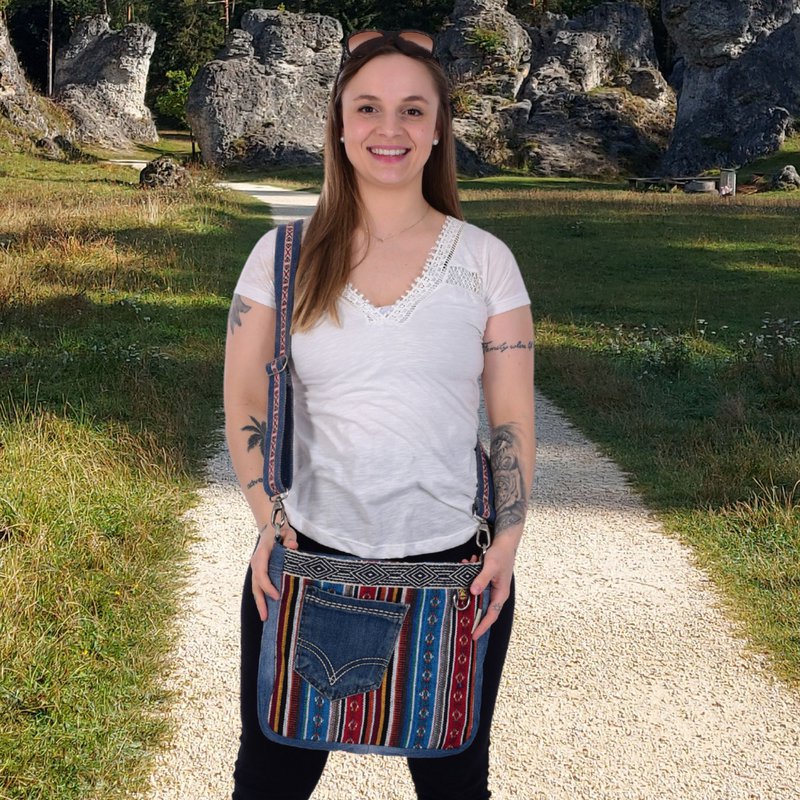 Sunsa Bæredygtig Skuldertaske til kvinder. Skuldertaske lavet af genbrugte jeans og bomuld. Håndtaske vintage retro stil. Crossbody taske til kvinder.