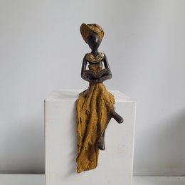Bronze-Skulptur "Petite femme assise" by Hamed Nikiema | 16 cm | Unikate