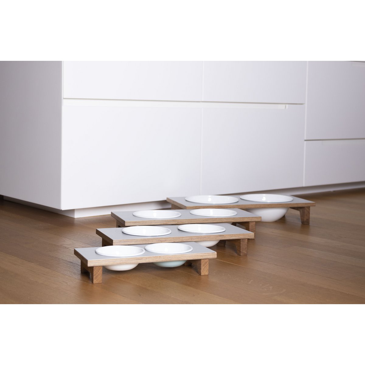 Easy, dog & cat feeding stand