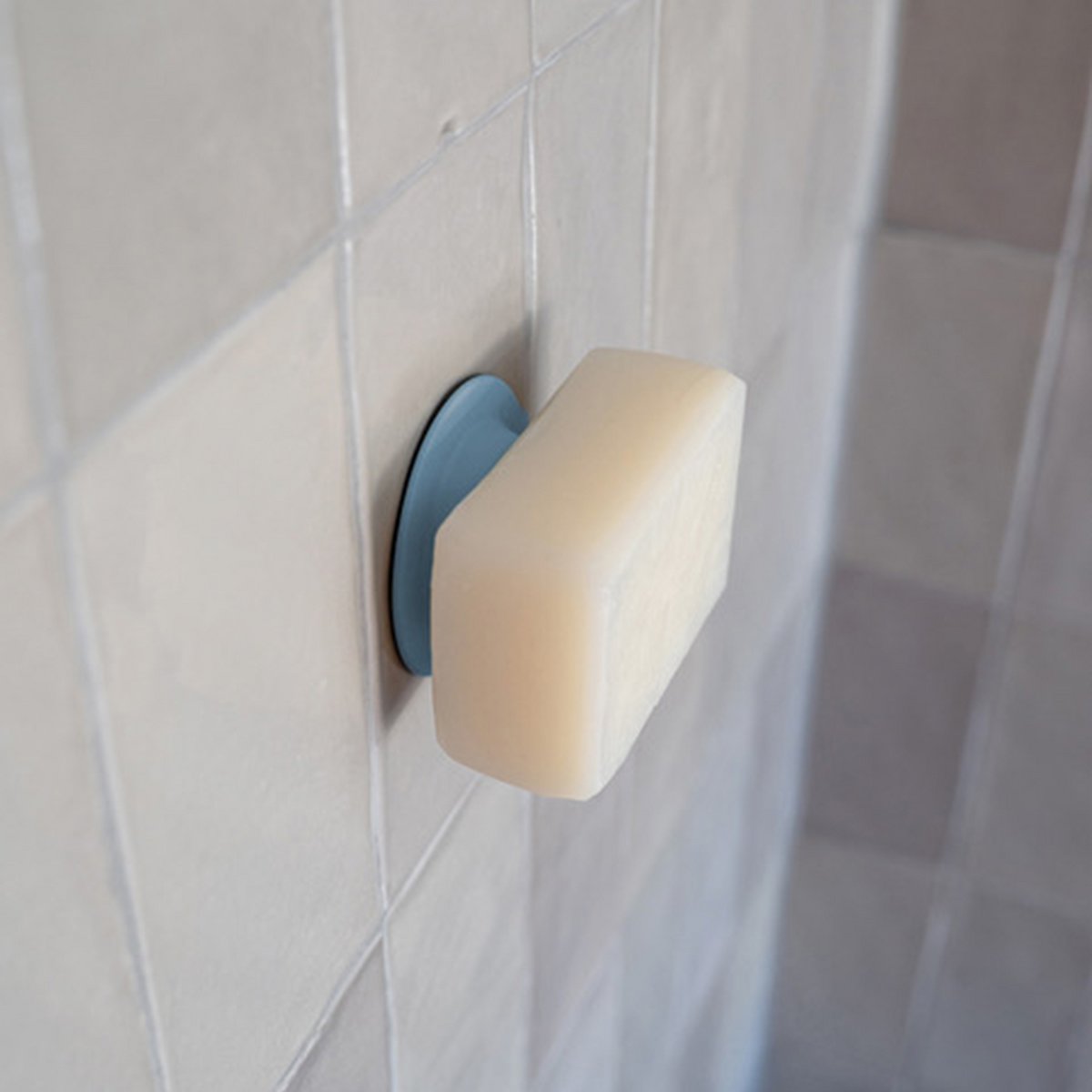 Soapi / Magnetic soap holder / Blue