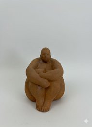 Femme assise en fonte, 12x14x16cm, 2,5kg
