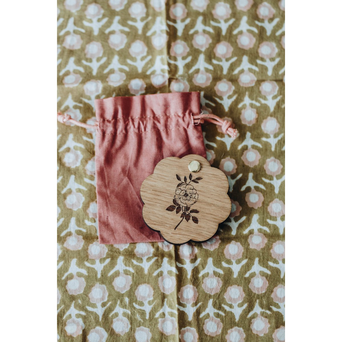 Wooden pocket mirror, engraved with words of self-esteem