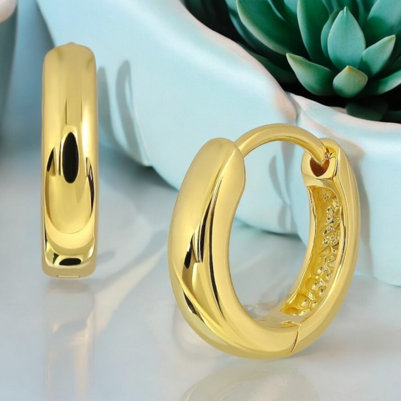 Klassieke Huggie-oorringen gemaakt van 925 sterling zilver - 18K flash-verguld, 14x14 mm - OHR925-151