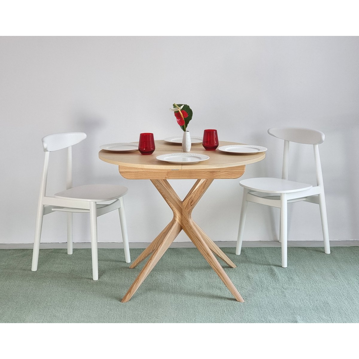 Round Extendable Dining Table veneered JUBI