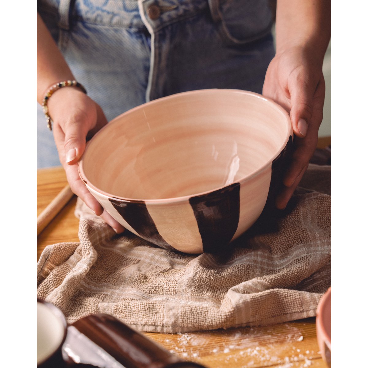 Insalatiera in ceramica 21 cm - Marrone e rosa / Cioccolato