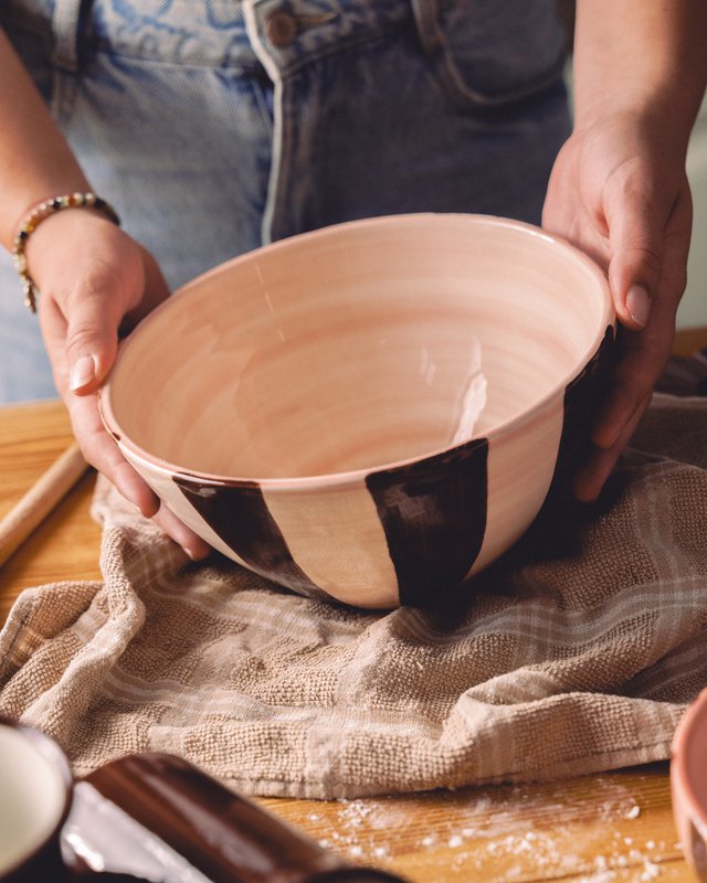 Ceramic Salad Bowl 21cm - Brown and Pink / Chocolate