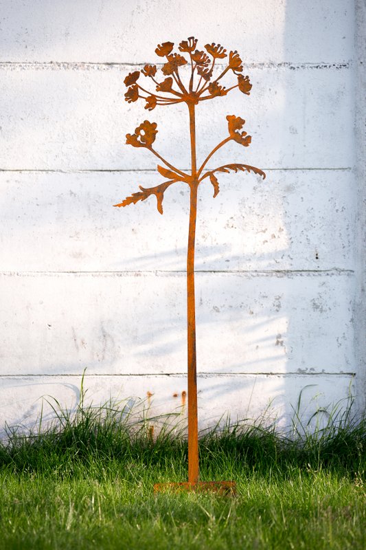 Poppy's & Hogweed - Objeto Corten
