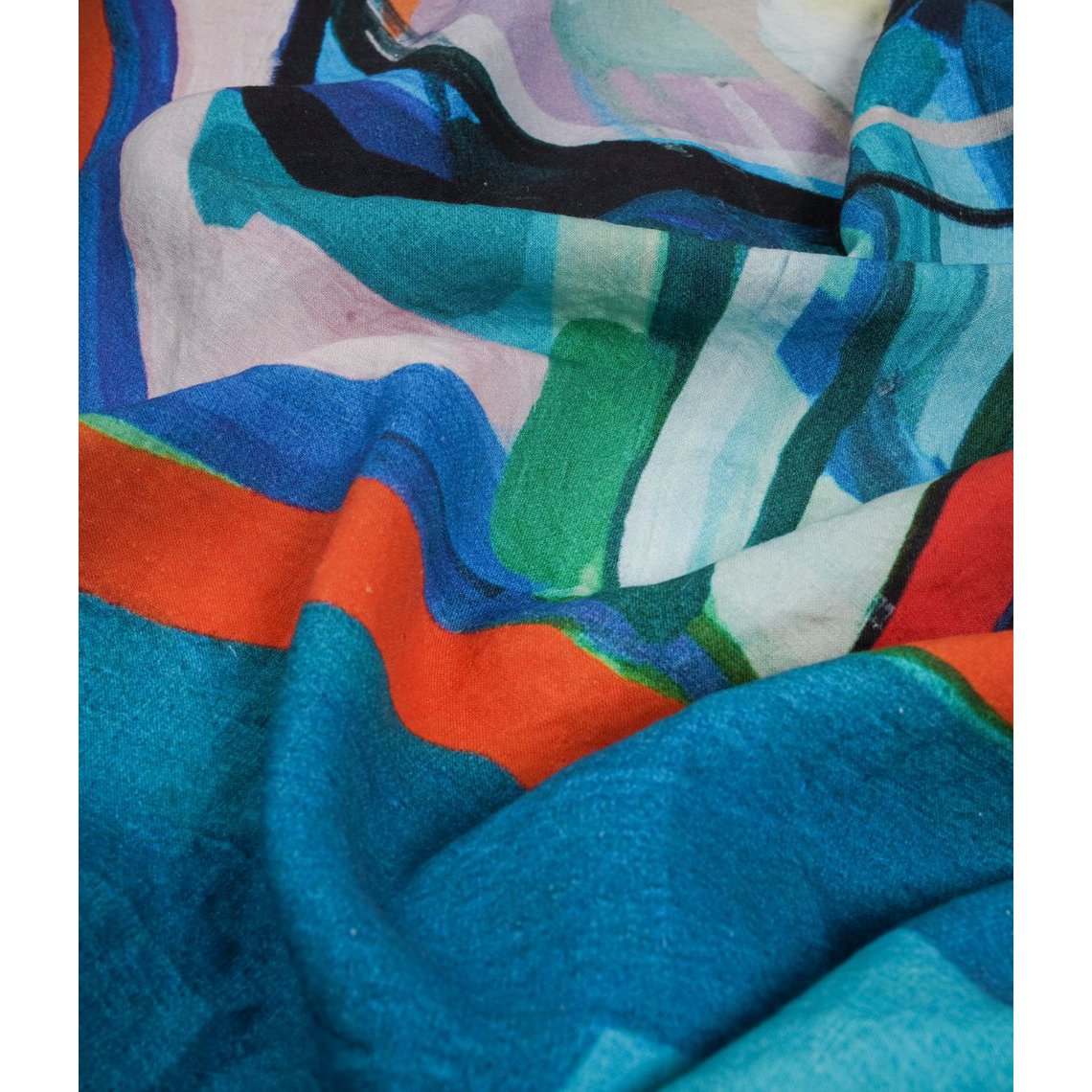 Linen beach towel Pose - Agnė Kišonaitė