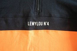 Felpa con cappuccio di Lewylou No4