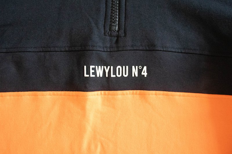 Felpa con cappuccio di Lewylou No4