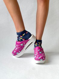  Fuchsia and navy blue clogs with a floral pattern, available in sizes 36-42.