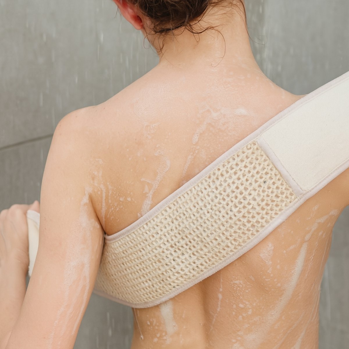 Horsehair Massage Strap - Horsehair Side and Soft Cotton Side - Scrub Effect Toilet Strap for the Shower - Against Orange Skin
