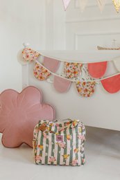 Fête d'anniversaire dans le jardin Guirlande