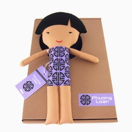 Vietnamese Phuong Loan