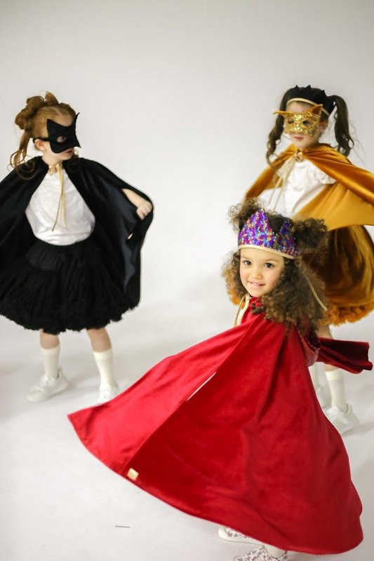"Lille Rødhætte" Magic Cape