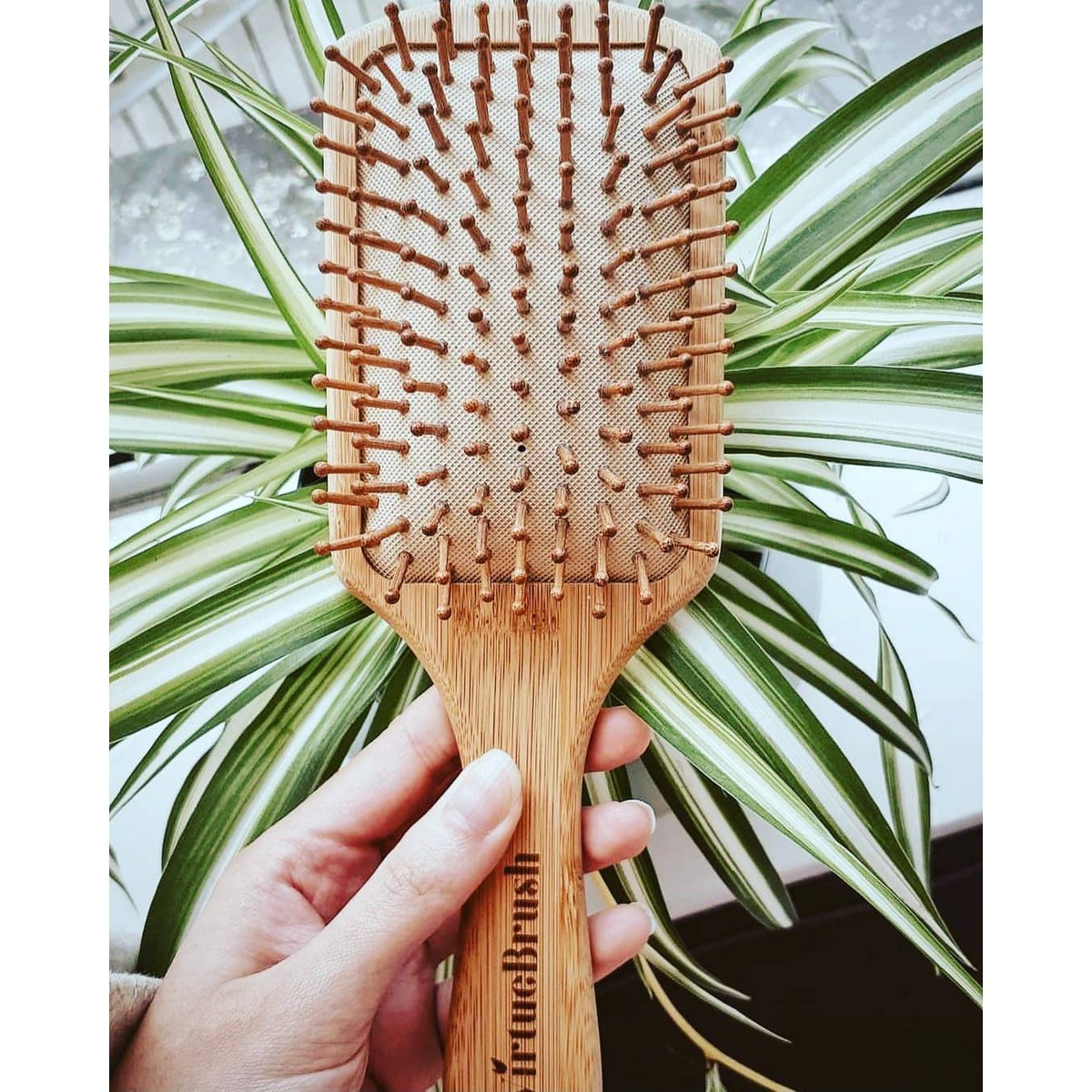 Brosse à cheveux en bambou